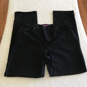 G.V. Black Jeans